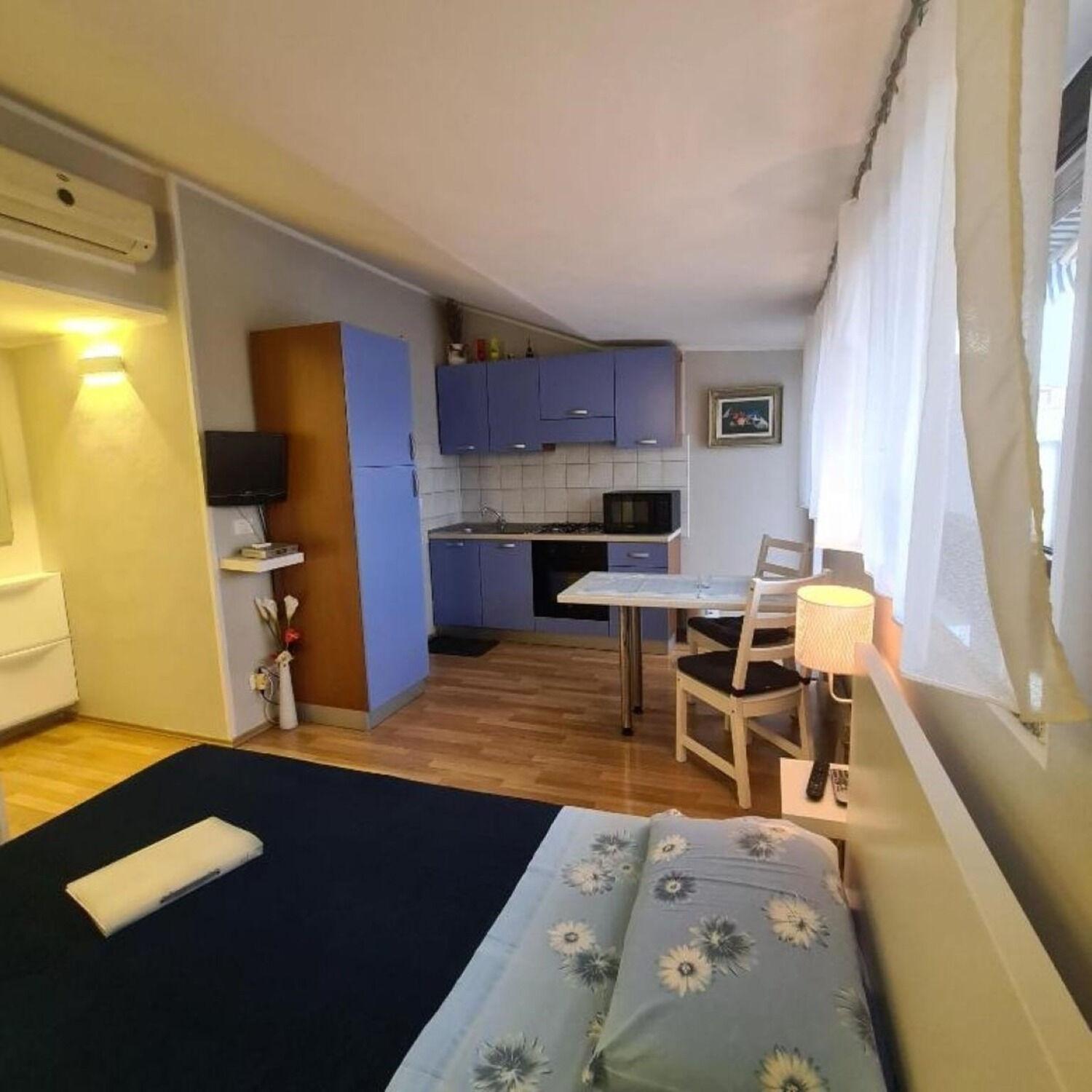 Apartments Berto - 500M To The Beach Rovinj Buitenkant foto