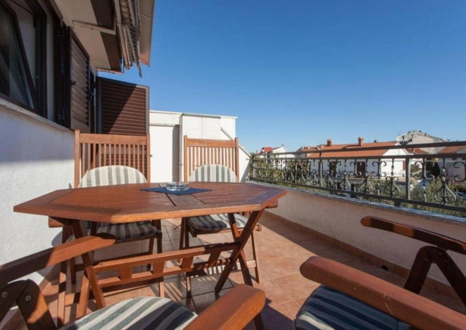 Apartments Berto - 500M To The Beach Rovinj Buitenkant foto